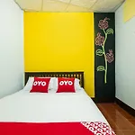 Oyo 608 Maleena Home